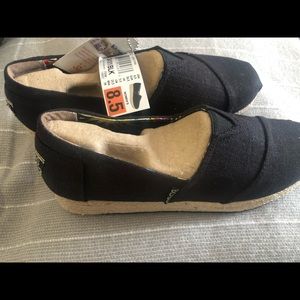 NEW! Skechers ladies bob wedge canvas shoe